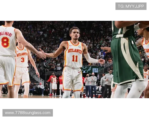 特雷杨31分钟低效10中2仍送10助攻率队鏖战赛场